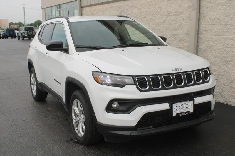 new 2024 Jeep Compass car, priced at $29,990