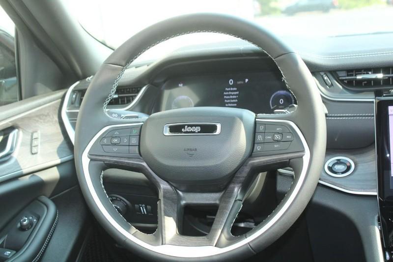 new 2024 Jeep Grand Cherokee car, priced at $46,495