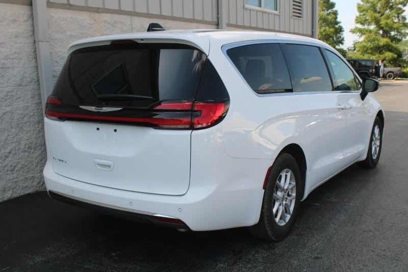 used 2024 Chrysler Pacifica car, priced at $40,900