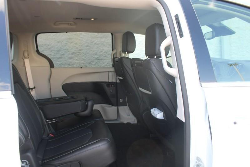 used 2024 Chrysler Pacifica car, priced at $40,900