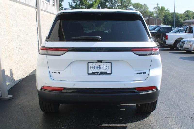 new 2025 Jeep Grand Cherokee car, priced at $48,650