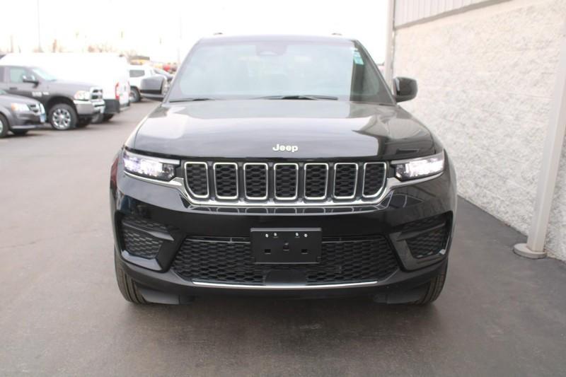 used 2024 Jeep Grand Cherokee car, priced at $34,990