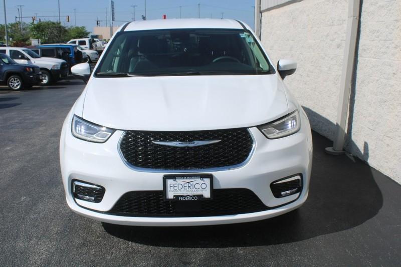 used 2023 Chrysler Pacifica car, priced at $23,648