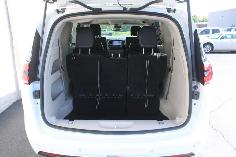 used 2023 Chrysler Pacifica car, priced at $23,648