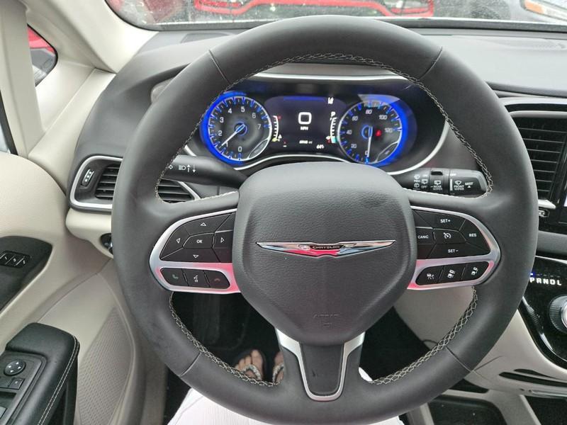 used 2023 Chrysler Pacifica car, priced at $25,000
