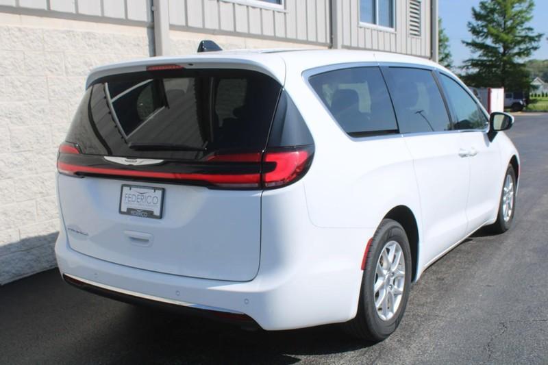 used 2023 Chrysler Pacifica car, priced at $23,648