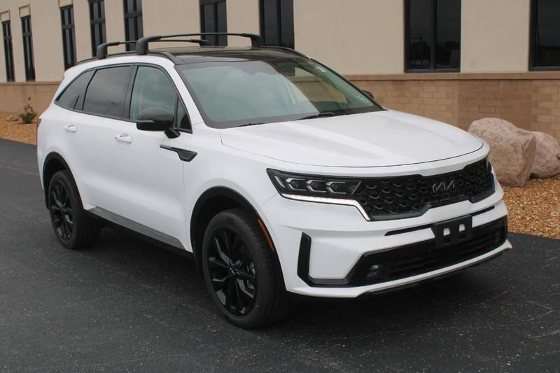 used 2022 Kia Sorento car, priced at $33,000