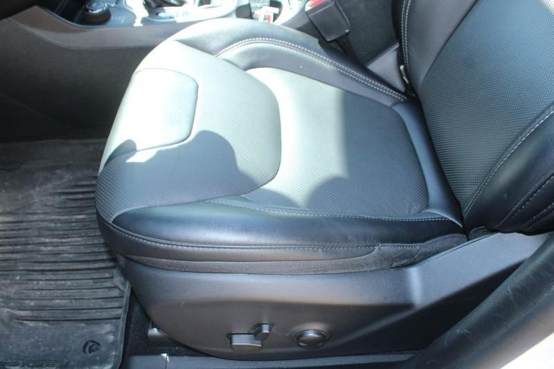 used 2022 Jeep Cherokee car, priced at $23,990