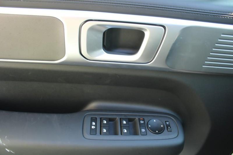 used 2025 Hyundai Santa Fe car, priced at $33,500