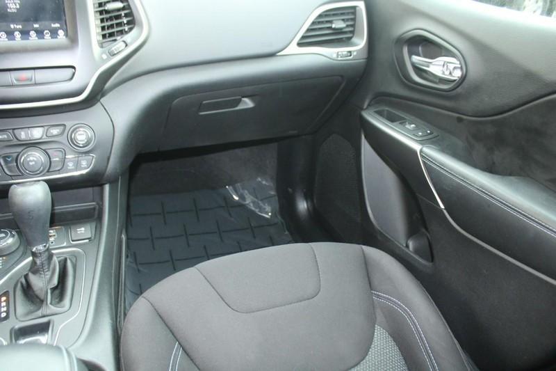 used 2020 Jeep Cherokee car, priced at $17,900