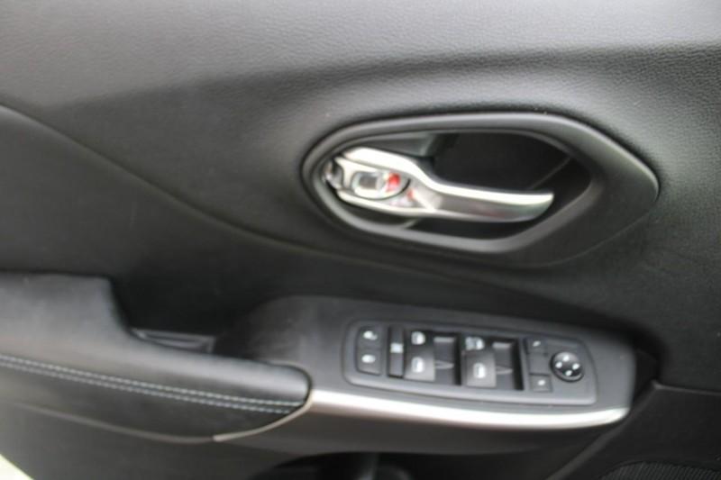 used 2020 Jeep Cherokee car, priced at $17,900