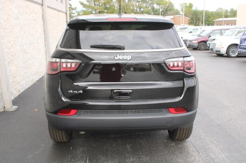 new 2025 Jeep Compass car, priced at $25,995