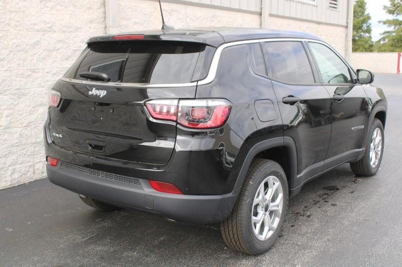 new 2025 Jeep Compass car, priced at $25,995