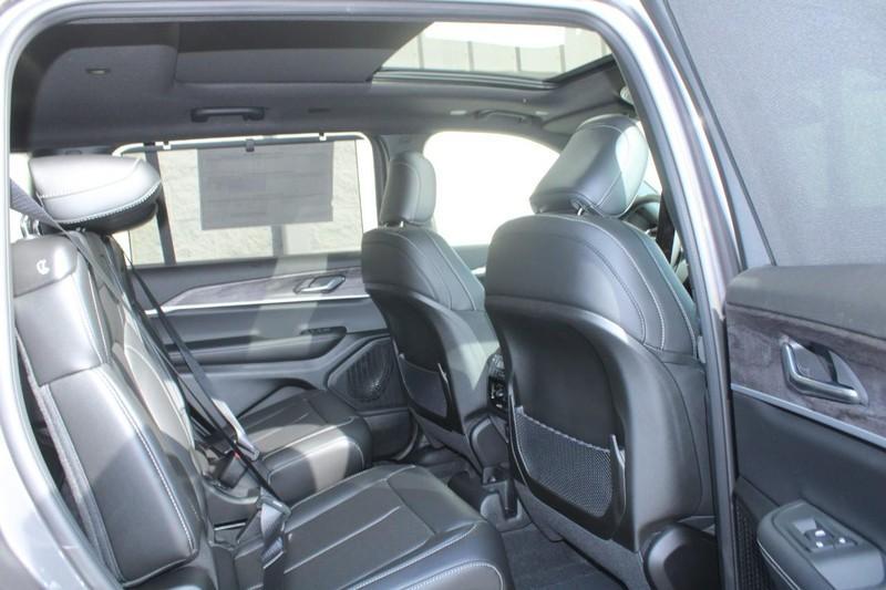 new 2025 Jeep Grand Cherokee car, priced at $50,627