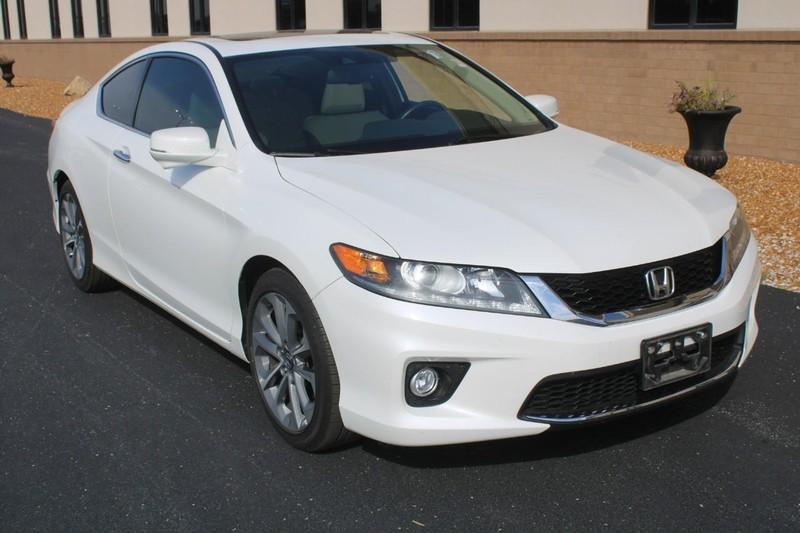 used 2015 Honda Accord car, priced at $17,212