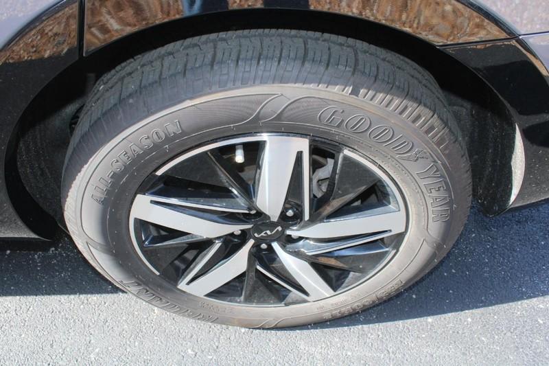 used 2022 Kia Sorento car, priced at $23,950