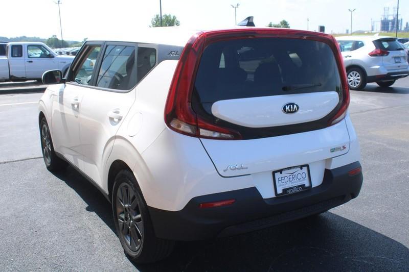 used 2021 Kia Soul car, priced at $18,900