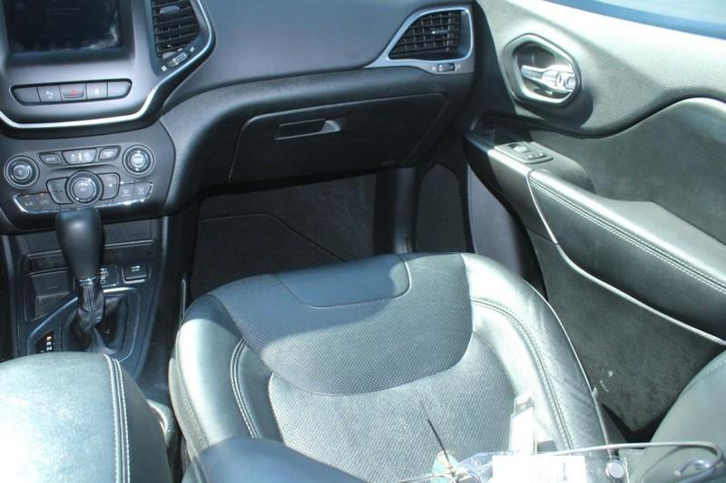used 2020 Jeep Cherokee car, priced at $19,990