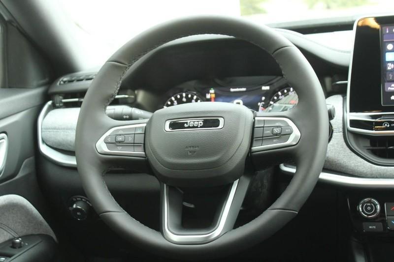 new 2025 Jeep Compass car, priced at $26,700