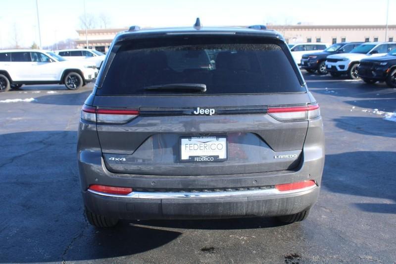 new 2025 Jeep Grand Cherokee car, priced at $39,215