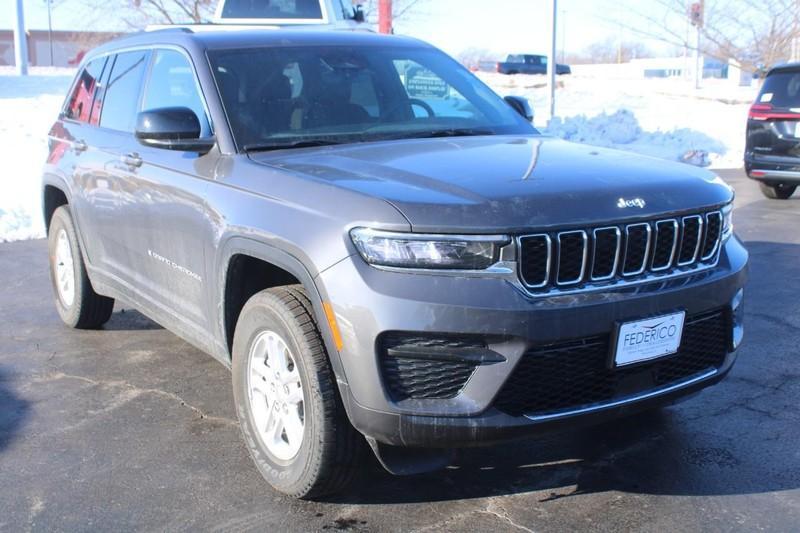 new 2025 Jeep Grand Cherokee car, priced at $39,215