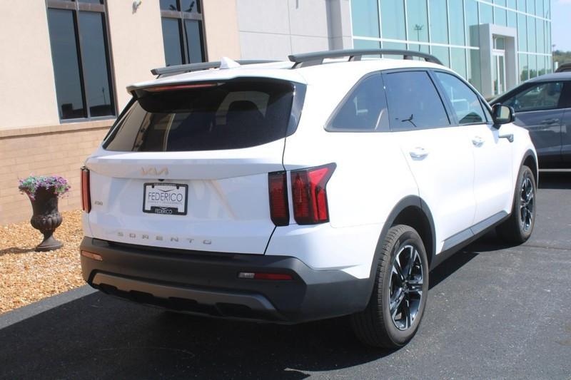 used 2022 Kia Sorento car, priced at $21,900