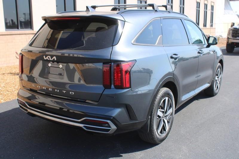 used 2022 Kia Sorento car, priced at $27,284