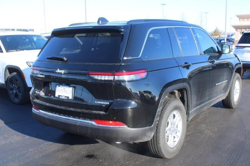 new 2025 Jeep Grand Cherokee car, priced at $39,215