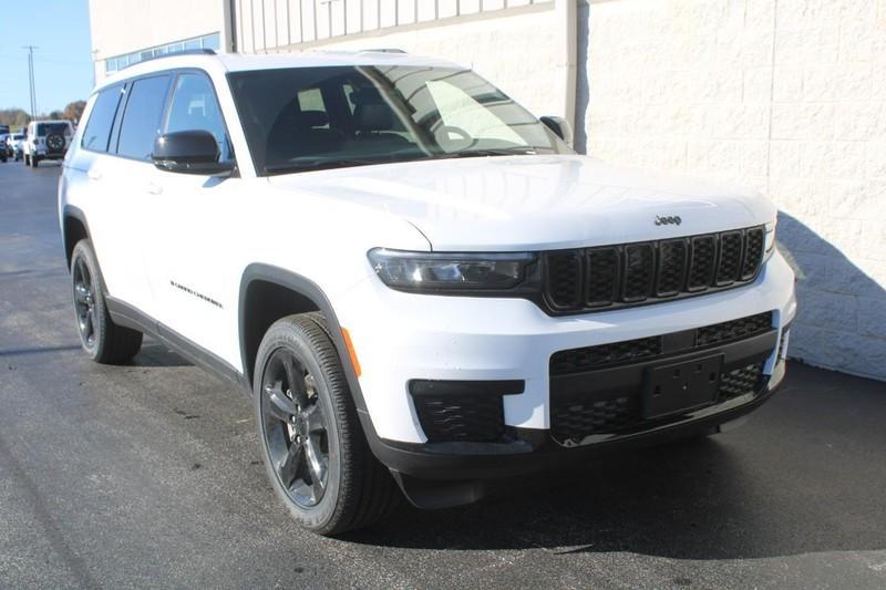 new 2025 Jeep Grand Cherokee L car, priced at $47,095