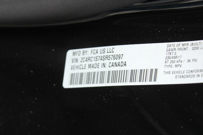 new 2025 Chrysler Pacifica Hybrid car, priced at $45,550