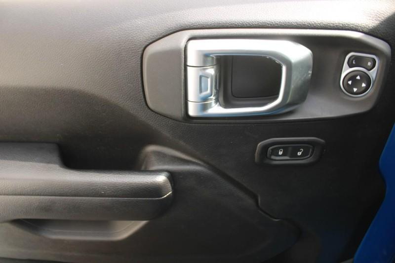 used 2022 Jeep Gladiator car, priced at $34,500