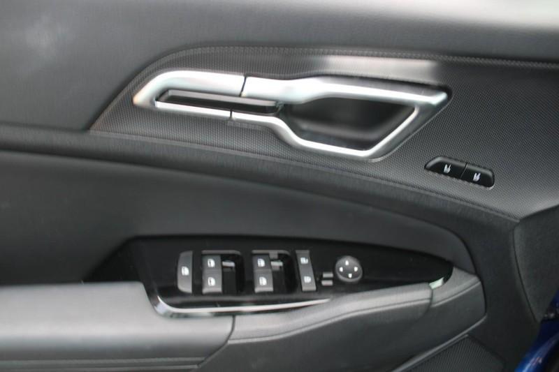 used 2025 Kia Sportage car, priced at $29,000
