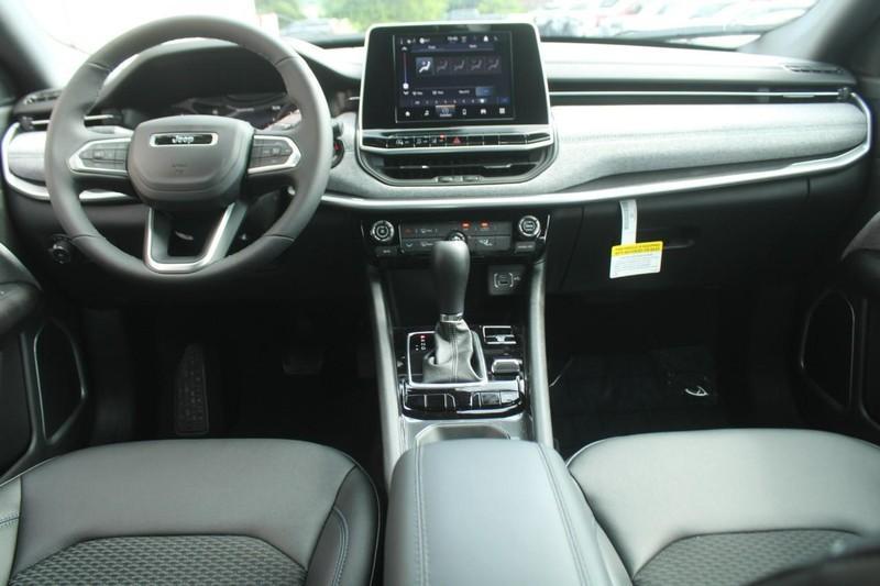 new 2025 Jeep Compass car, priced at $25,760