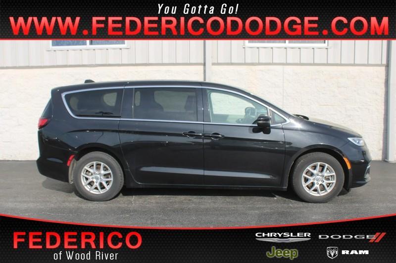 used 2023 Chrysler Pacifica car, priced at $25,000
