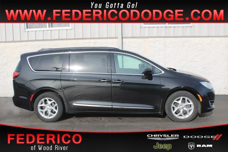 used 2017 Chrysler Pacifica car, priced at $13,900