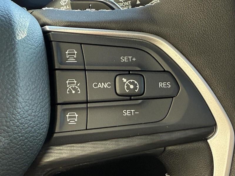 new 2025 Jeep Grand Cherokee car, priced at $39,350