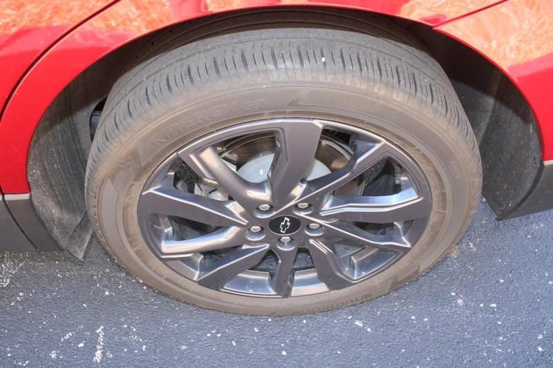 used 2024 Chevrolet Equinox car, priced at $25,490
