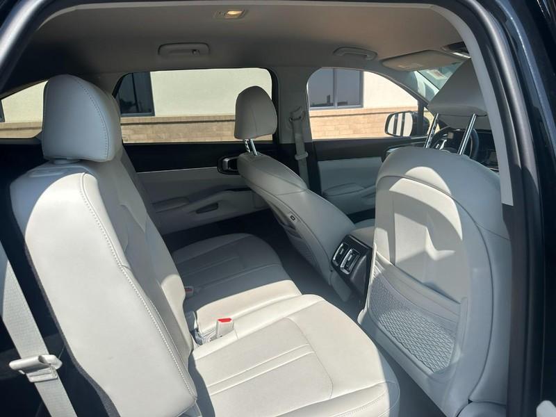 used 2023 Kia Sorento car, priced at $25,795