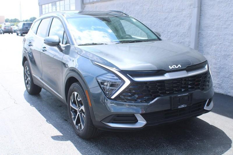 used 2025 Kia Sportage Hybrid car, priced at $33,800