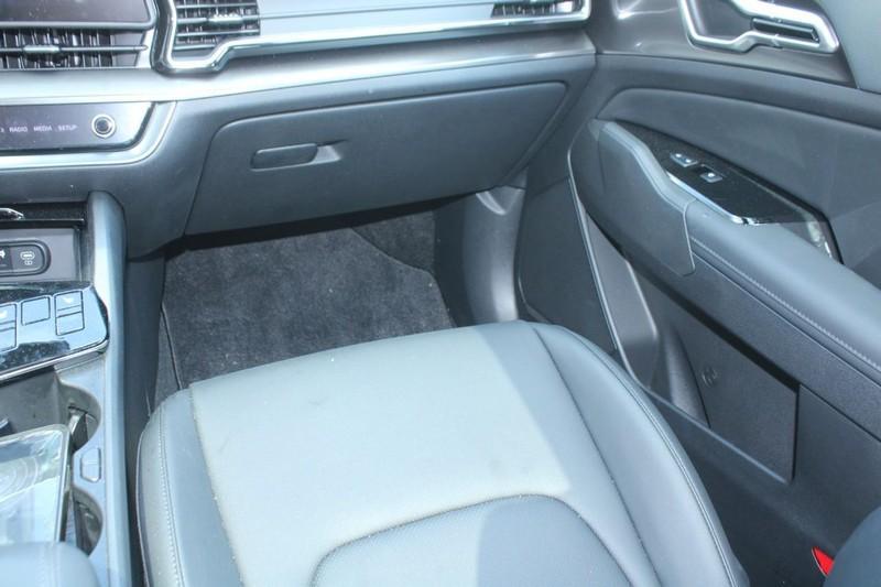 used 2025 Kia Sportage Hybrid car, priced at $33,800