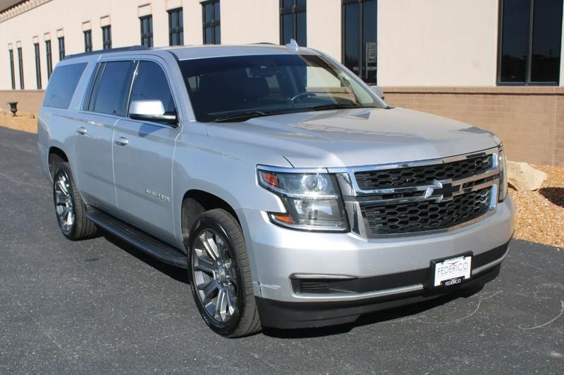 used 2016 Chevrolet Suburban car, priced at $17,895