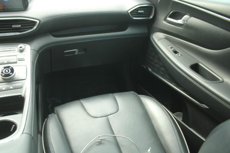 used 2022 Hyundai Santa Fe car, priced at $25,990