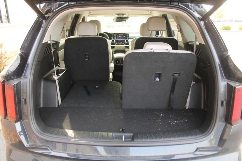 used 2024 Kia Sorento Hybrid car, priced at $35,495