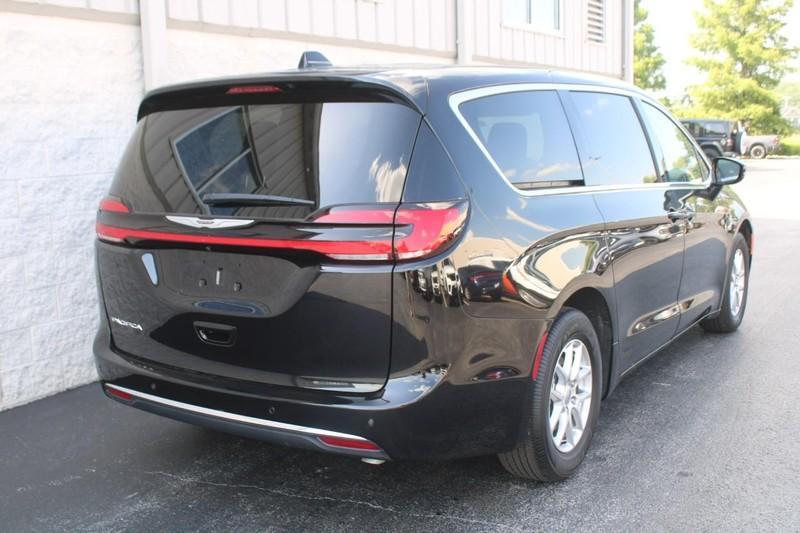 used 2024 Chrysler Pacifica car, priced at $38,900