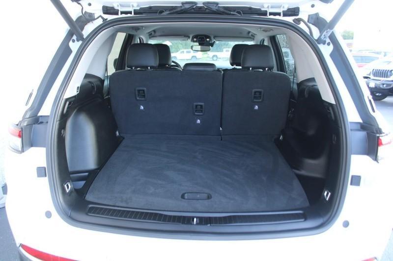 used 2022 Jeep Grand Cherokee car, priced at $28,400
