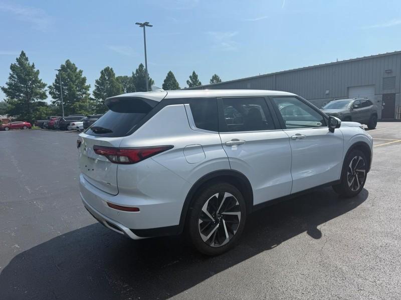 used 2024 Mitsubishi Outlander car, priced at $25,800