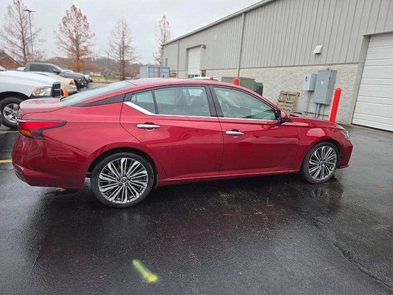 used 2023 Nissan Altima car, priced at $22,895