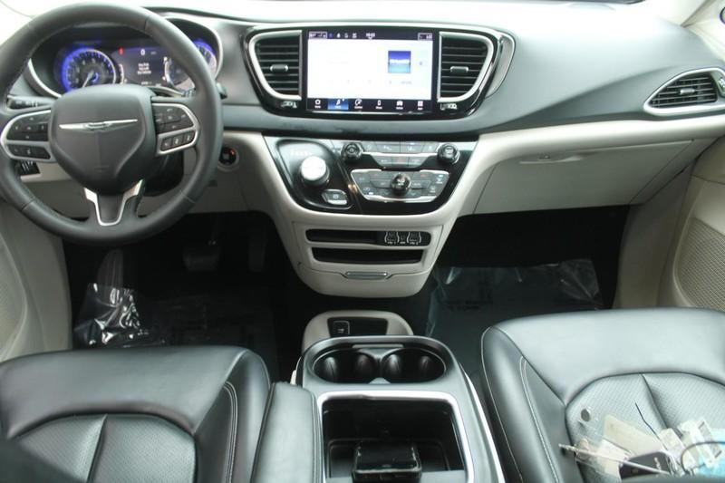 used 2023 Chrysler Pacifica car, priced at $23,851