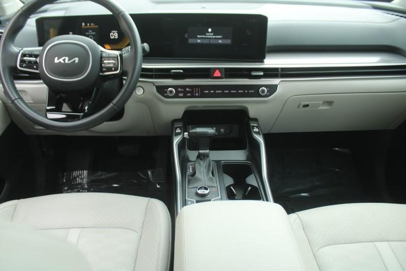 used 2024 Kia Sorento car, priced at $32,500