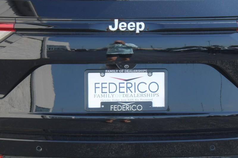 new 2025 Jeep Grand Cherokee car, priced at $49,105